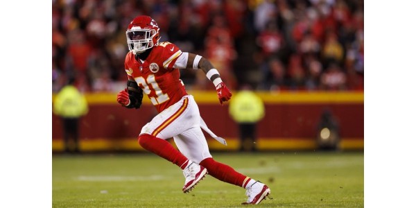Les Buffalo Bills recrutent le remarquable Mike Edwards